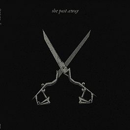 SHE PAST AWAY  X 2CD